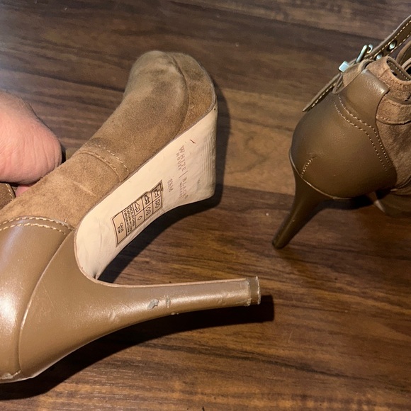 White House Black Market Brown Ankle Booties - Picture 8 of 9